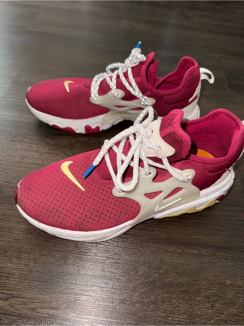 Nike Women’s React Presto 'Noble Red' size 10 - Picture 5 of 11